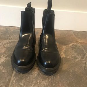 Dr Marten Chelsea Boots